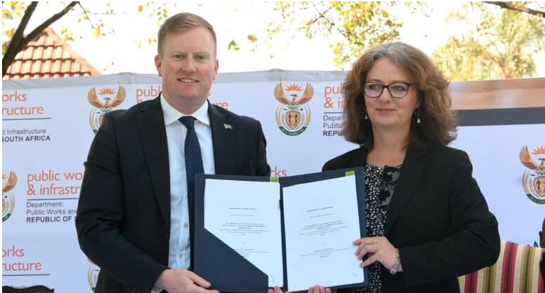  Minister of Public Works and Infrastructure Dean Macpherson (left) and uMngeni Municipality Speaker Janis Holmes at the signing of the memorandum of understanding to fast-track long-overdue infrastructure projects in the municipality.  