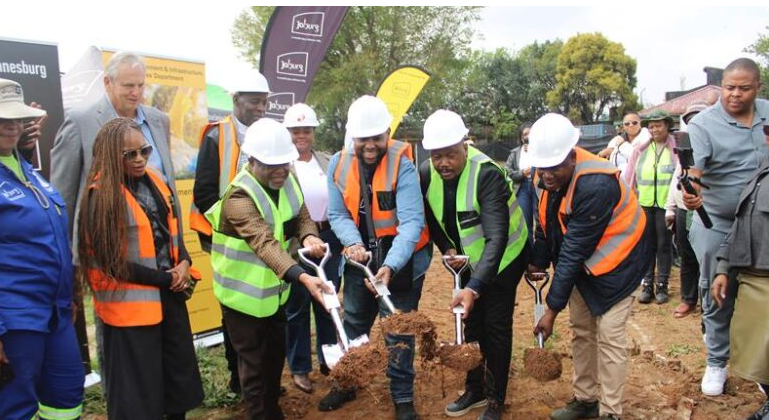 Sod-turning ceremony with Executive Mayor Clr Dada Morero, executive director for EISD Dr Tebogo Modiba, MMC for EISD Clr Jack Sekwaila and Ward 124 Clr Mongameli Mnyameni. 