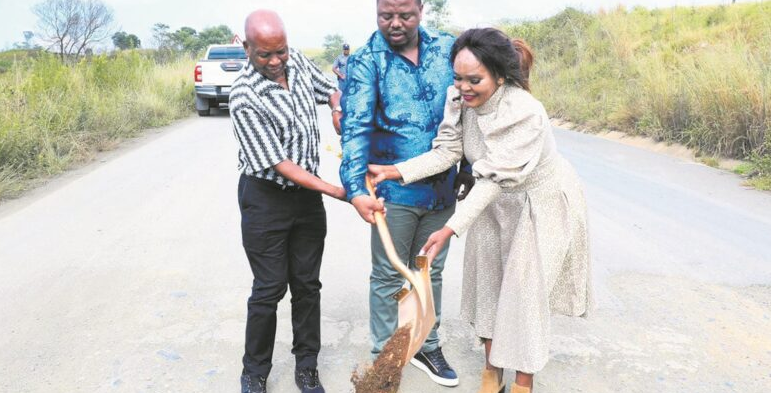 waZulu-Natal MEC for Transport, Community Safety and Liaison, Sipho Hlomuka (centre) proceeding with the traditional sod turning on road P16-2 ward 06 under Umvoti Local Municipality. 