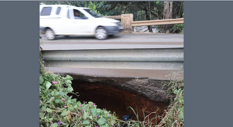  A motorists crosses the Jim Fouché Street bridge which is in a dangerously deteriorated condition and requires immediate rehabilitation and repairs. 