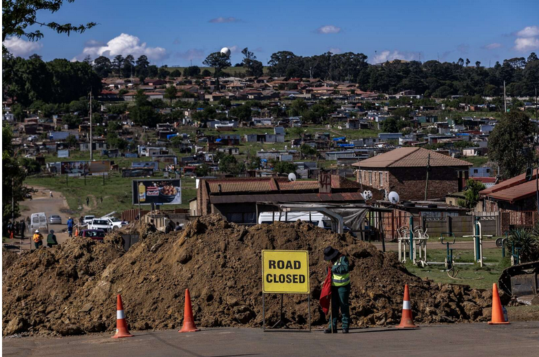 Archive photo showing the upper part of Magwaza Street blocked, with motorists redirected to a temporary detour during the Msukaligwa Municipality road rehabilitation programme. 