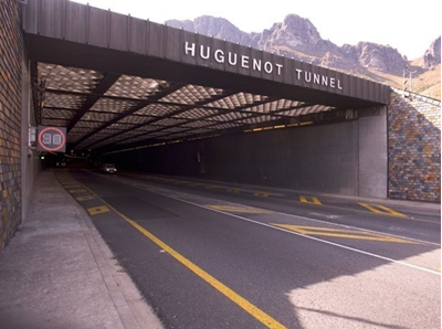  Huguenot Tunnel. 