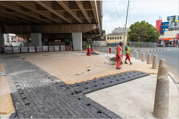 The City’s Urban Planning and Design Department is busy with the upgrade of Chapel Street in District Six. The upgrade focuses on making the street more pedestrian friendly with wide paved sidewalks, landscaping, and benches for seating. 