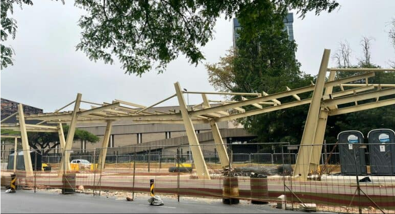 Construction in progress at the Sandton BRT station, part of the Rea Vaya phase 1C(a) rollout, set to improve transport accessibility and integration across Johannesburg. Photo: Johannesburg Development Agency