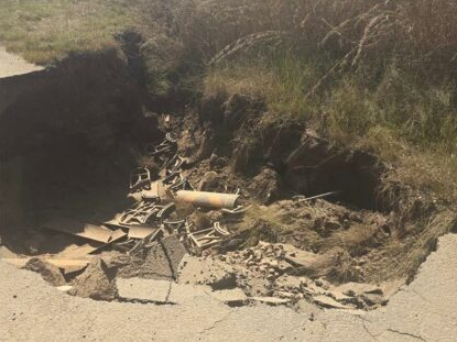 A sinkhole has developed on the R563 in Oaktree. 