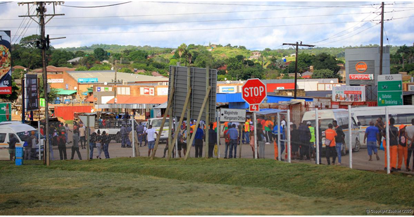 Hundreds of frustrated villagers blocked roads in Elim, bringing businesses, including Elim Mall, the shopping complex, and nine schools, to a standstill in protest over the worsening D4 road connecting Elim to the N1