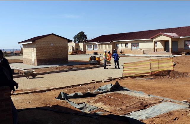  The R124m Simunye Secondary School in Westonaria. 