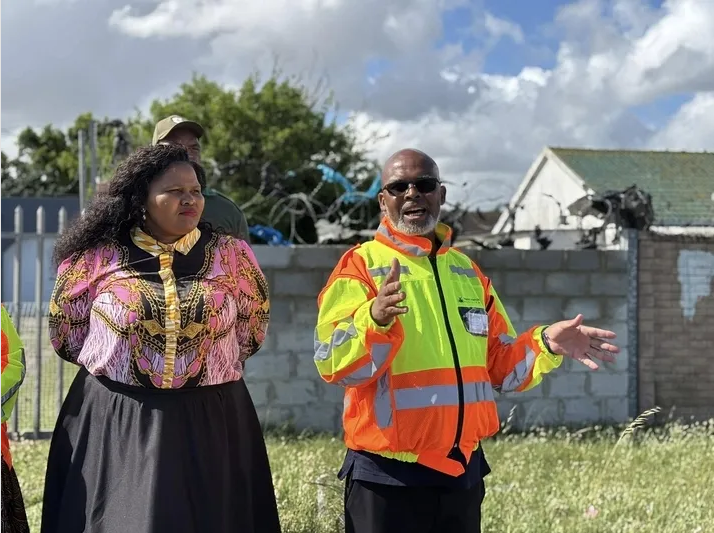 File photo: Executive Mayor, Cllr. Babalwa Lobishe, together with the MMC of Human Settlements, Cllr. Thembinkosi Mafana, in 2024