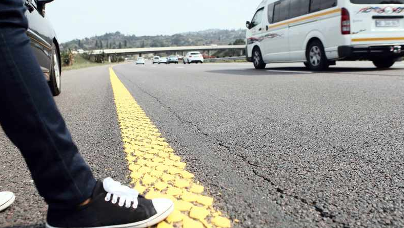 The SA National Roads Agency has used new textured shoulder lines on the N2 and N3 around Durban as a new safety measure to help reduce car crashes
