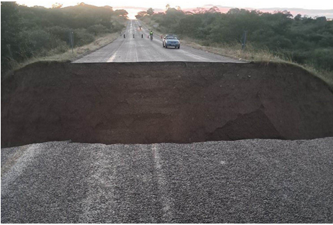 A massive section of a road in Limpopo has collapsed, with motorists warned to completely avoid the area.