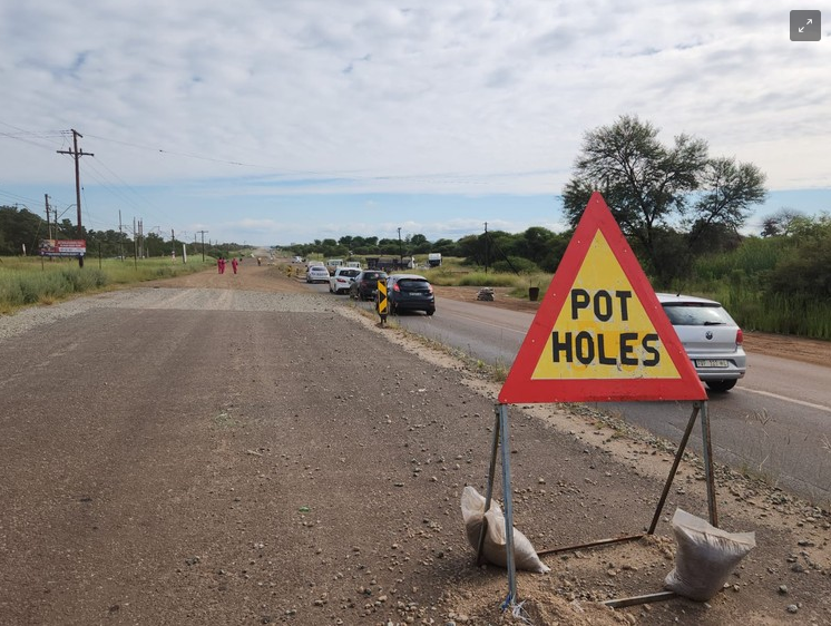 Roadworks on the R510 between Thabazimbi and Bierspruit started in 2022, but work stalled in 2024. The project is now overbudget and a new contractor is yet to be appointed. 