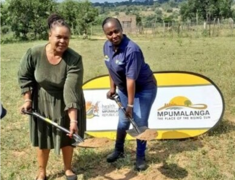  MMC Clr Virginia Mzimba and MEC for health, Sasekani Manzini.