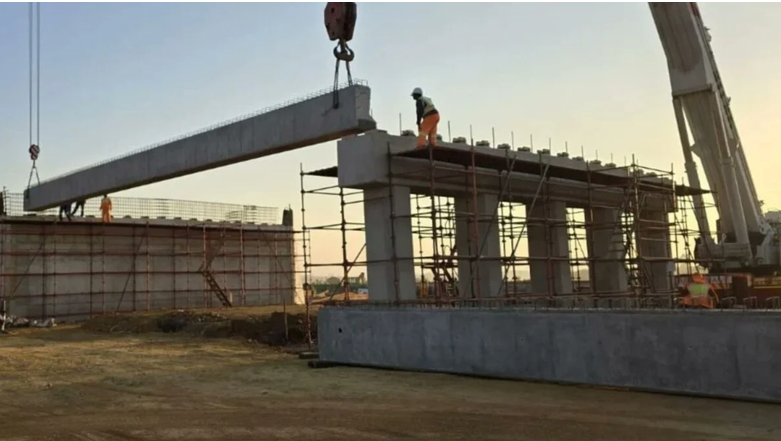 Photos of the incomplete bridge