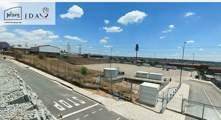 The newly completed access road to the Rea Vaya bus depot in Alexandra.
