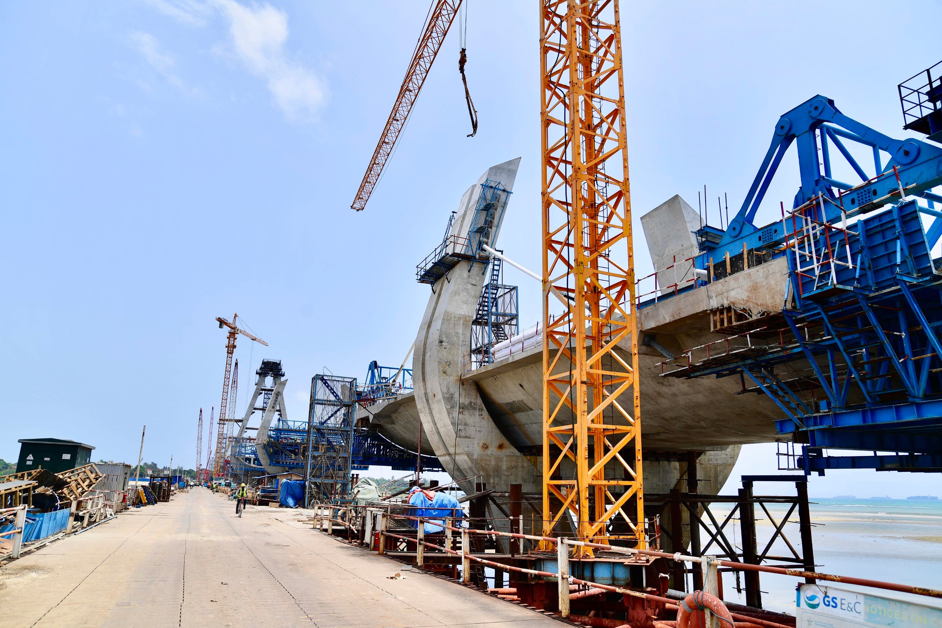  Construction of New Wami Bridge, Tanzania 