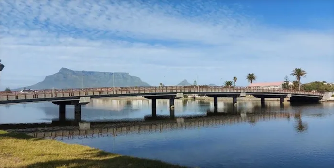 Repairs are underway to the Loxton Road Bridge in Milnerton, between Marine Drive and the Woodbridge Island Parking.