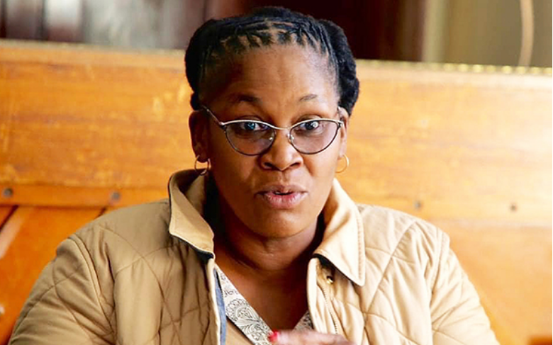  KZN MEC for Education Mbali Frazer during a meeting to discuss a multi-million rand state of-the-art high school in Sahlumbe. 