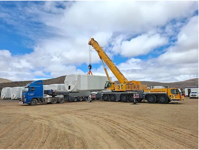 Wind turbine transportation underway: Port of Ngqura to Eastern and Northern Cape border.