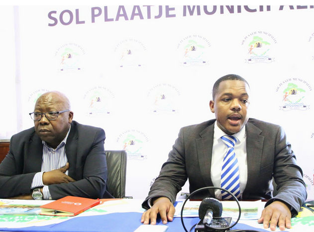 Sol Plaatje executive mayor Kagisho Sonyoni and municipal manager Thapelo Matlala at a press conference.