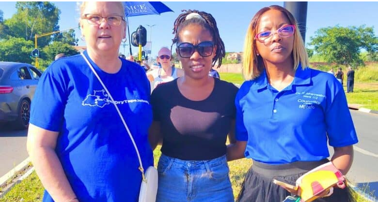 Midrand Ward 132 councillor Annette Deppe, resident Lebogang Shovhote, and Ward 112 councillor Lerato Mphefo. 