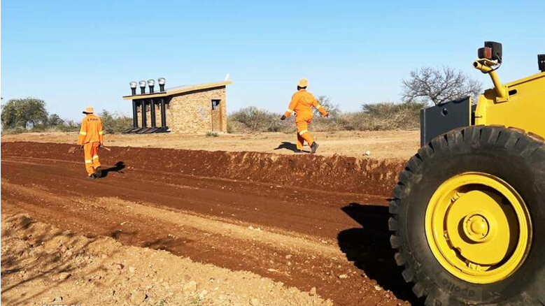 Road works in Hlomela village.