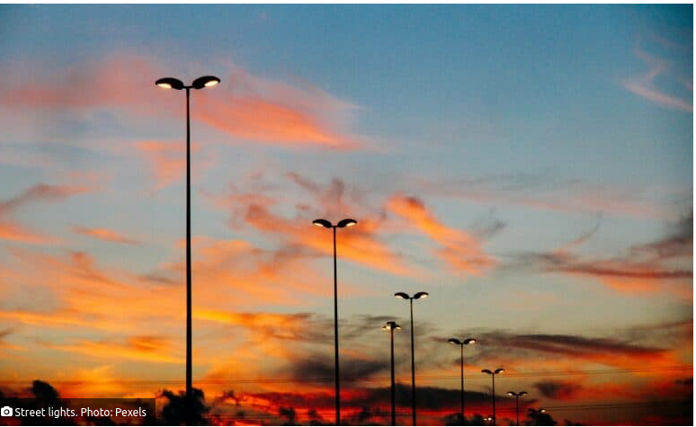 Street lights. Photo: Pexels