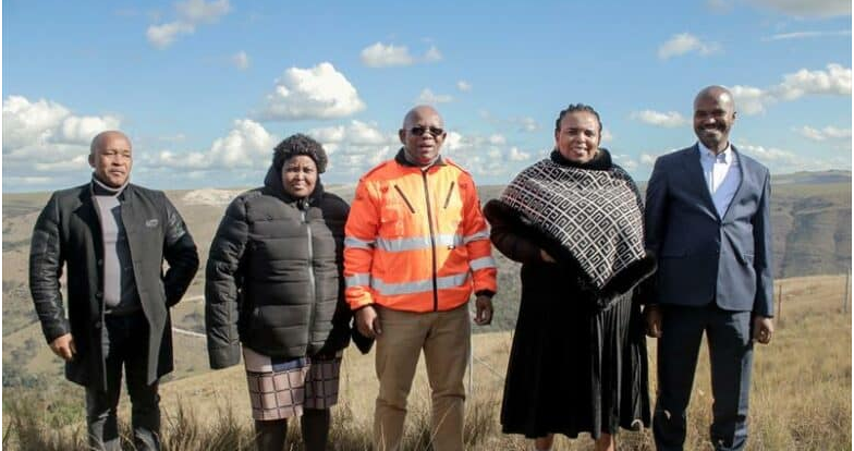 At the inspection are (from left) Vukile Mhlelembana, Sibongile Vatsha, Xolile Nqatha, Nonkosi Pepping and Xolile Moni.