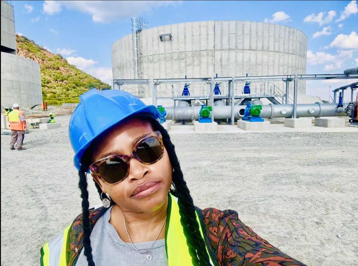 Mandlakazi Folose, Commercial Manager of M&D Construction Group