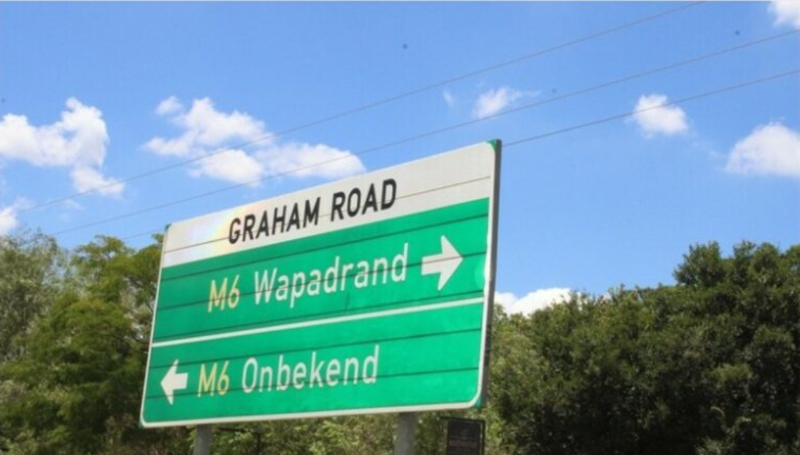  TITLE: Graham CAPTION: Graham Road. Photo: Itumeleng Mokoena DESCRIPTION: A green road signage showing Graham Road 