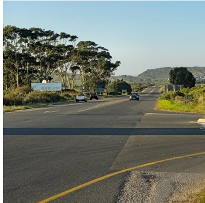 The R102 near Monte Christo.