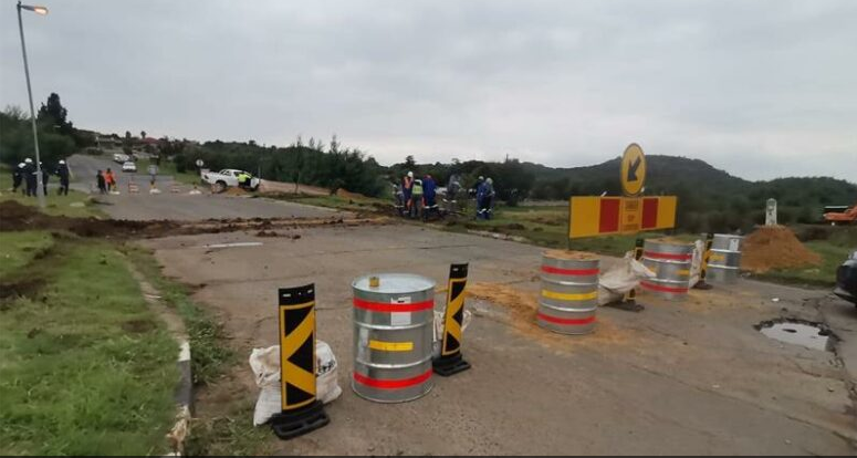 Damaged road. Photo: Shirvaan Pather Caption: The road was left damaged and unused due to development project.