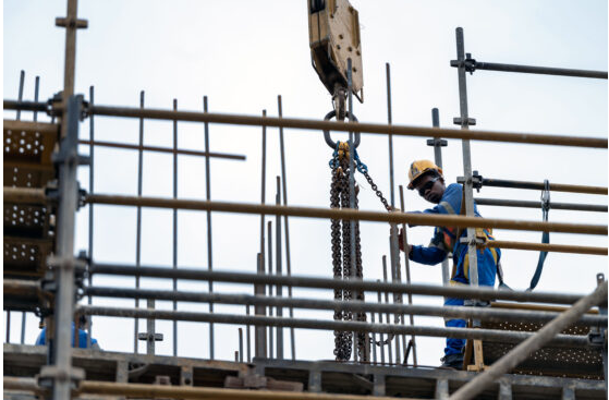 A director in The Presidency says government is good at specifying outcomes – and should task the private sector ‘to deliver those outcomes in whatever way it can’. 