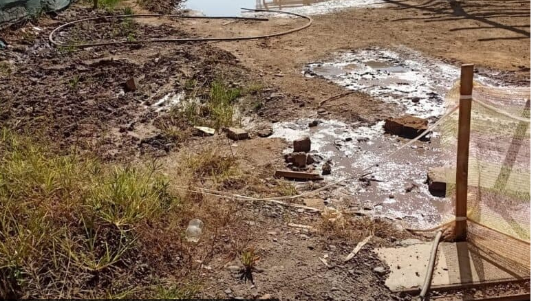  A sewer spillage at the construction site of the Vereeniging Taxi Rank. 